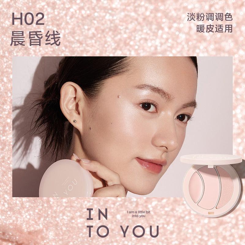 Palette de surligneurs multifonctions INTO YOU 8 g
