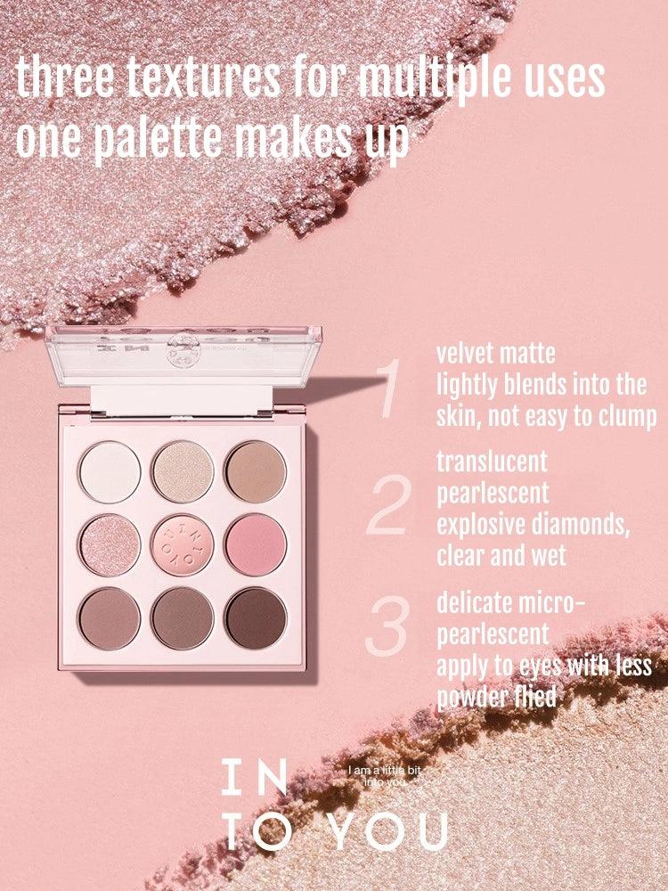 Palette de fards à paupières neuf couleurs INTO YOU 7,2 g