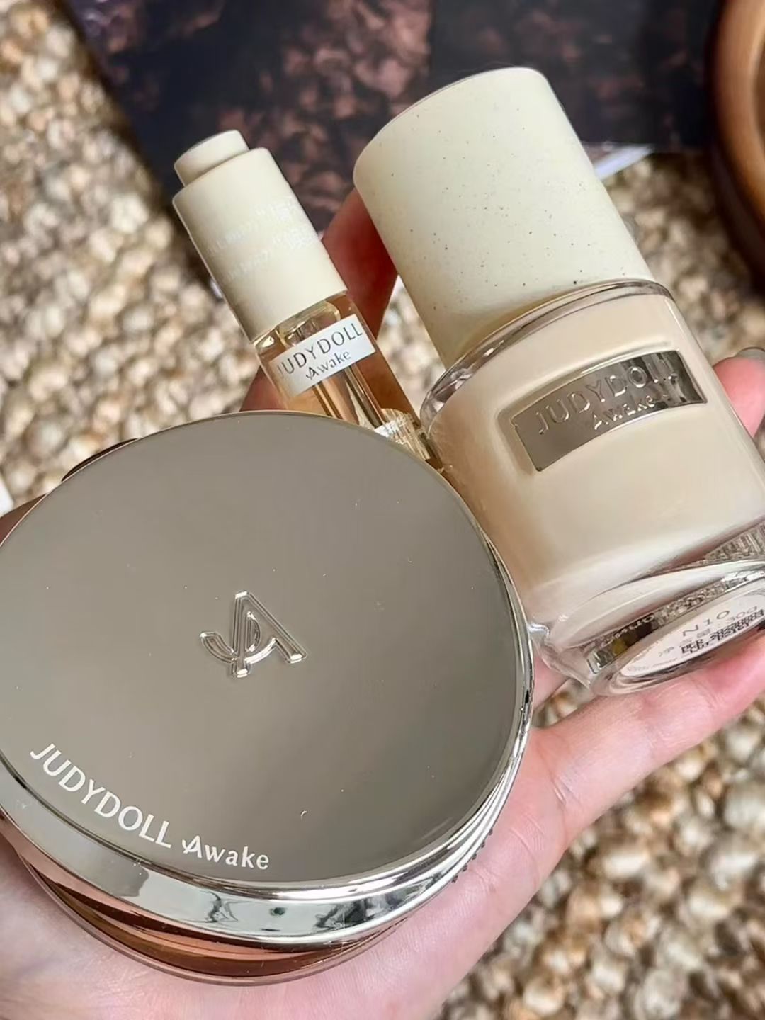 Judydoll Awake Truffle Essence Foundation 30g