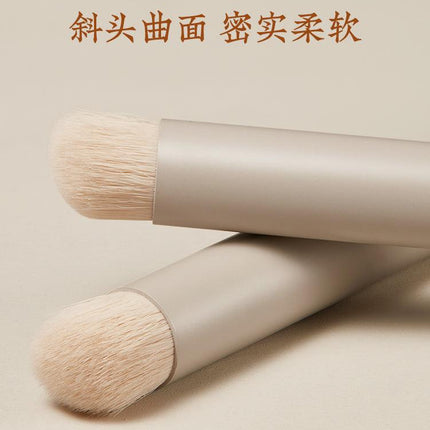Rownyeon Lip Brush YM224 RY015 - Chic Decent